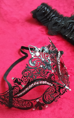 7495 MASCARA VENEZ METAL C/STRASS - Sex Shop em Curitiba